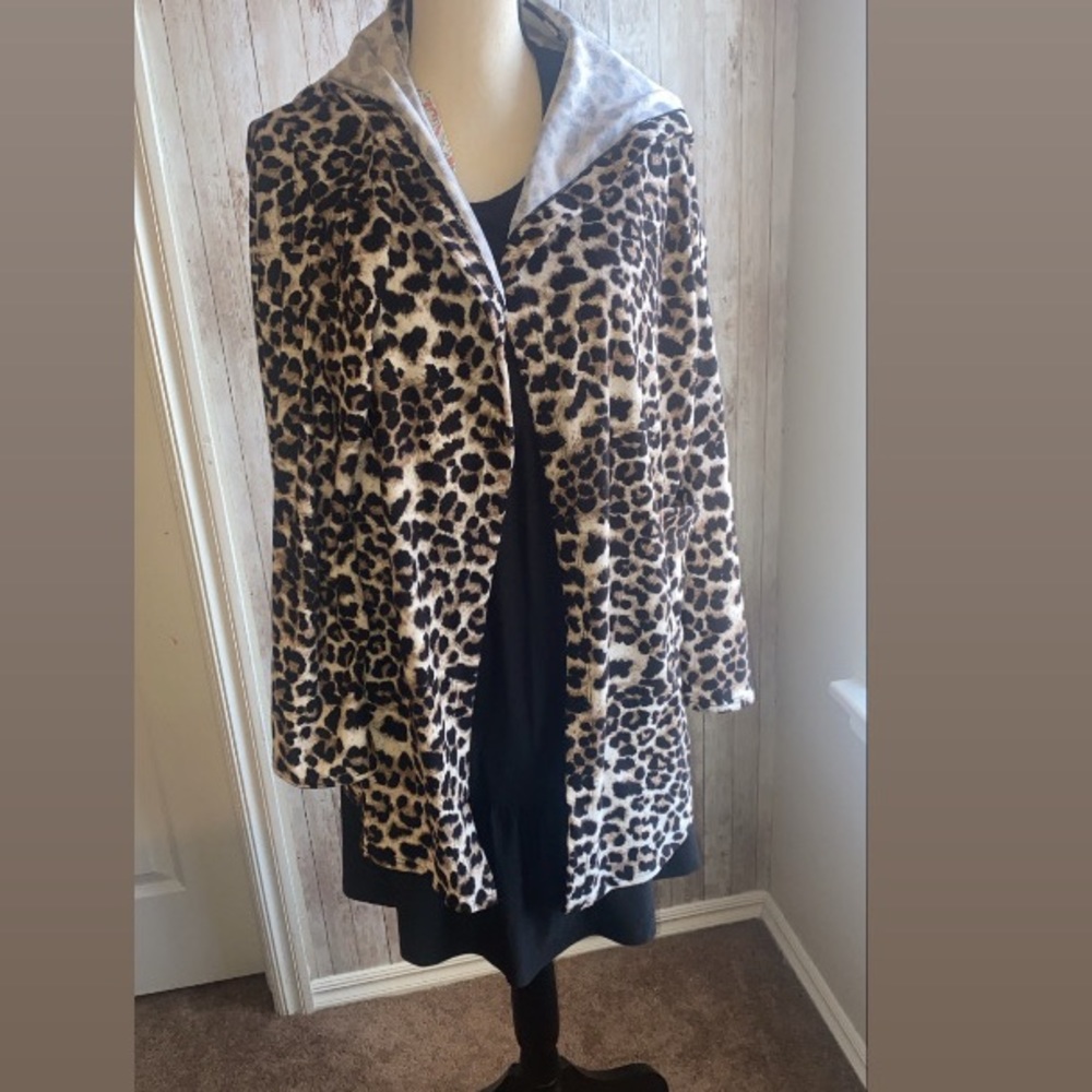 women’s leopard sweater